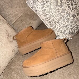 Women's Chestnut UGG platform Boots